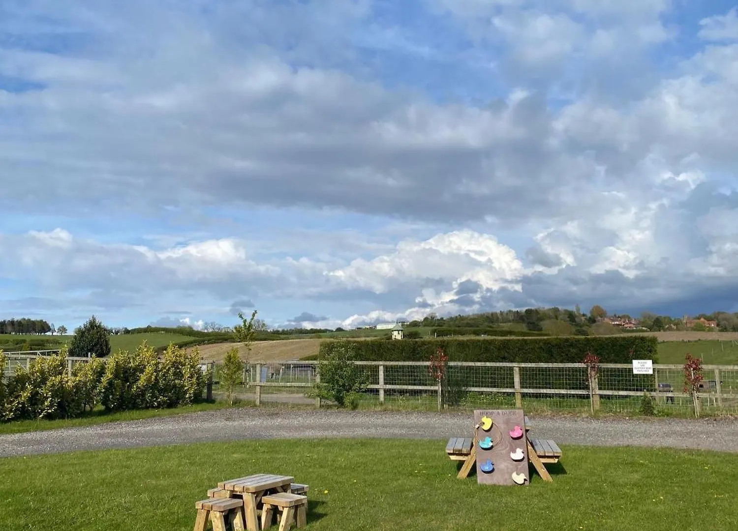 King Richard'S Luxury Lodge - Sleeps Up To 8 ,Dog Friendly ,Near Sherwood Forest At Fairview Farm In Nottingham Set In 88 Acres And Great For Groups,Family Gatherings,Corporate Events