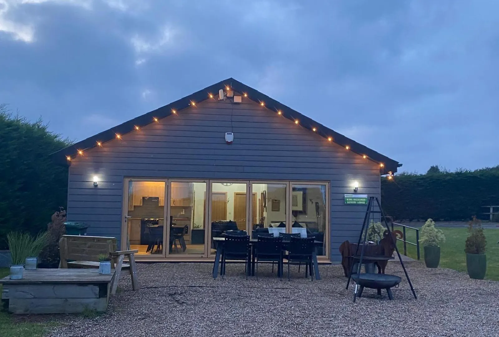 Vakantiehuis King Richard'S Luxury Lodge - Sleeps Up To 8 ,Dog Friendly ,Near Sherwood Forest At Fairview Farm In Nottingham Set In 88 Acres And Great For Groups,Family Gatherings,Corporate Events